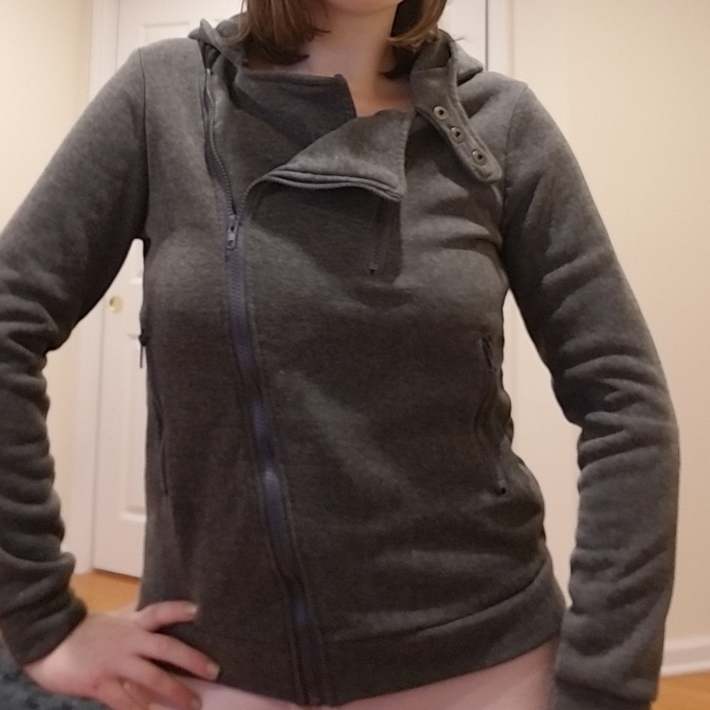 Grey zip coat  no brand name
